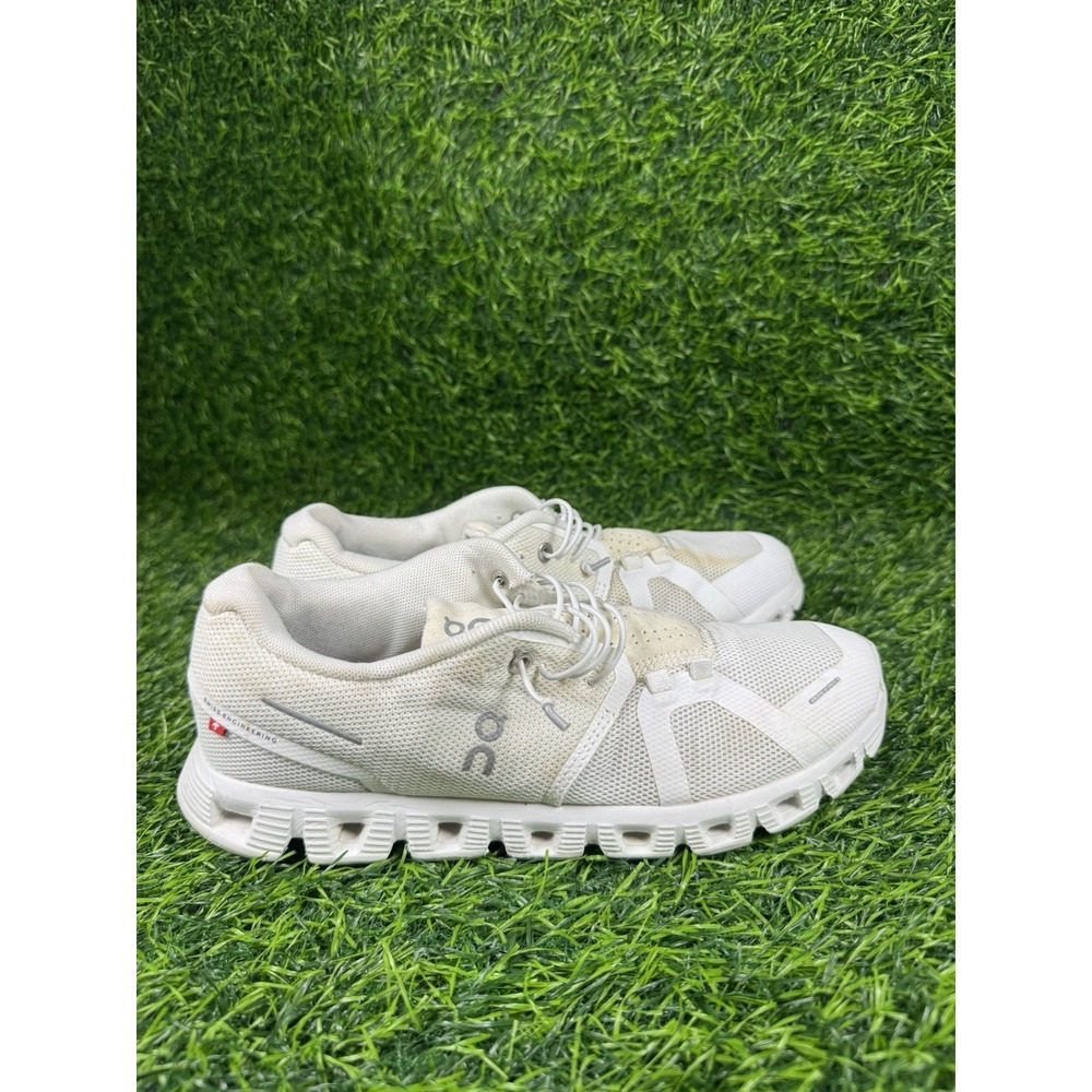 On Cloud 5 - Undyed/ White/ White- Women’s Running Shoes Size 7.5